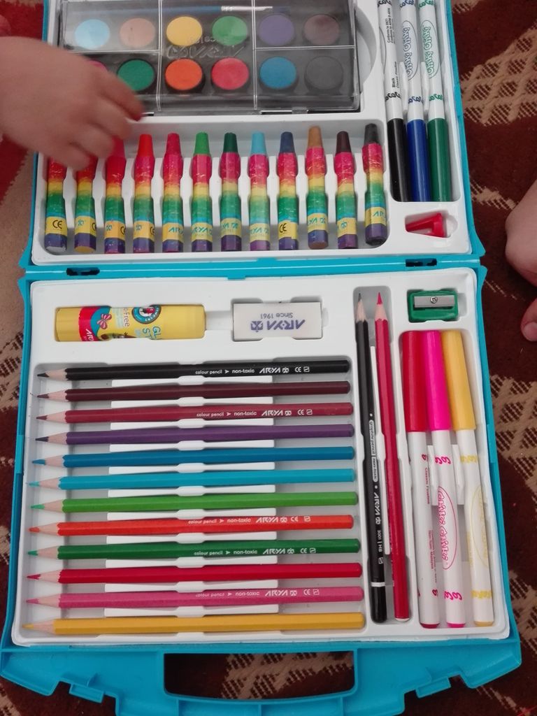 بسته نقاشی آریا مدل 48 pcs